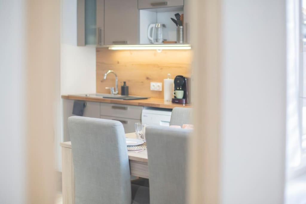Bel Appartement Lumineux Proche Du Centre-Ville Дуе Екстериор снимка