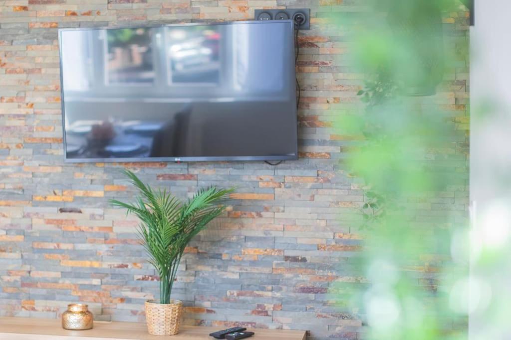 Bel Appartement Lumineux Proche Du Centre-Ville Дуе Екстериор снимка