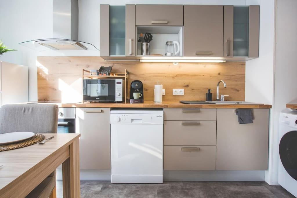 Bel Appartement Lumineux Proche Du Centre-Ville Дуе Екстериор снимка